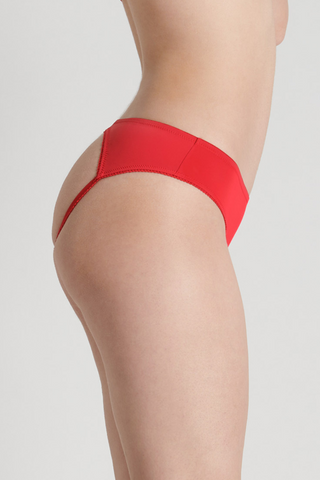 Maison Close Le Petit Secret Microfibre Naked Back Shorty Red