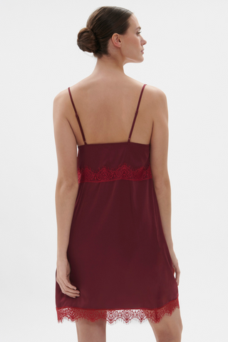 Simone Pérèle Satin Secrets Nightdress Spinel Red